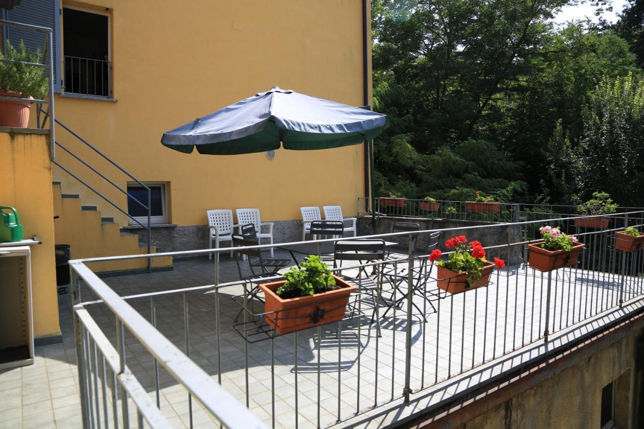 Ostello Residenza Molinatto Oggiono エクステリア 写真