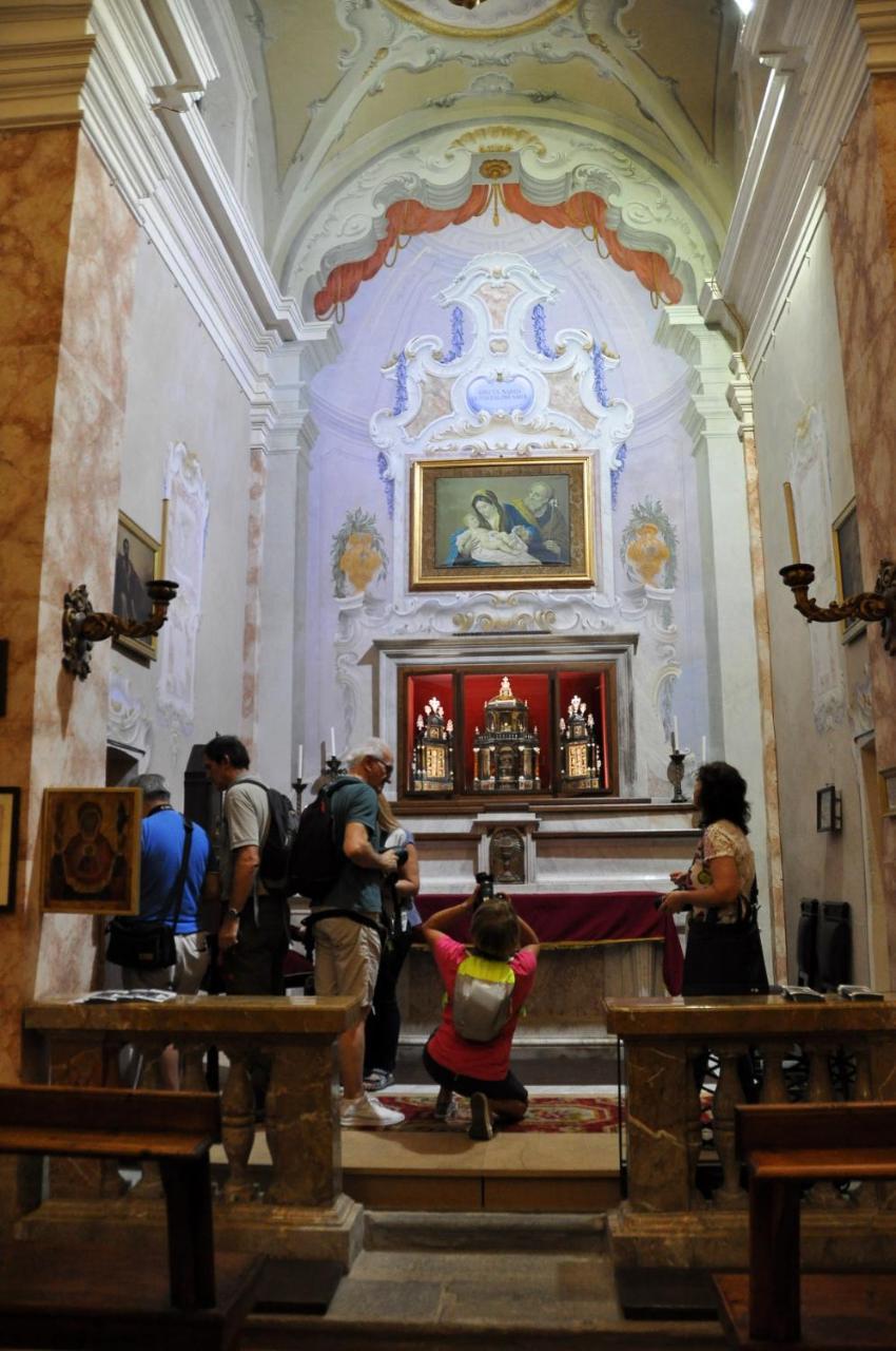 Ostello Residenza Molinatto Oggiono エクステリア 写真